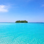 How to Experience the Maldives: Guest Houses, Luxury Resorts, or a Split Stay?